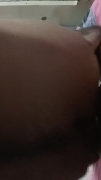 Must-see moment from "Sexy girlfriend is bouncing on the land"