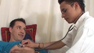 Молодые латины Felipe и Emanuel без презерватива