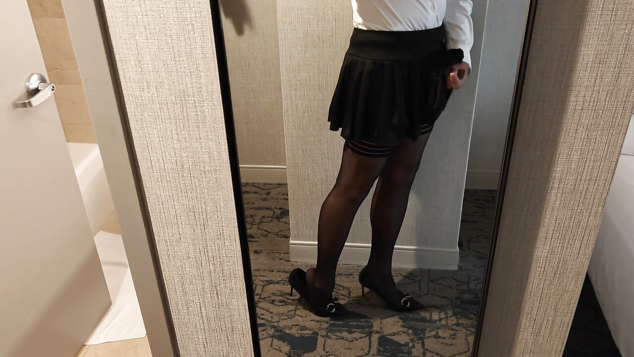 Cumming on my Nylons and Heels in my Hotel room during a Business Trip