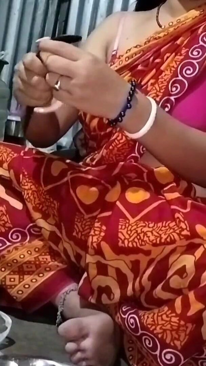Zapanjujući trenutak iz "Sali jub soaur ghore se Jamai daa k ghor gaye tub Usko Ekela Ghorme Without Condom pe Choda"