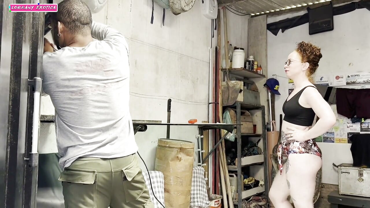 I Hired a Rental Husband to Do Some Repairs to My House, Something My Husband's Cuckold Doesn't Do