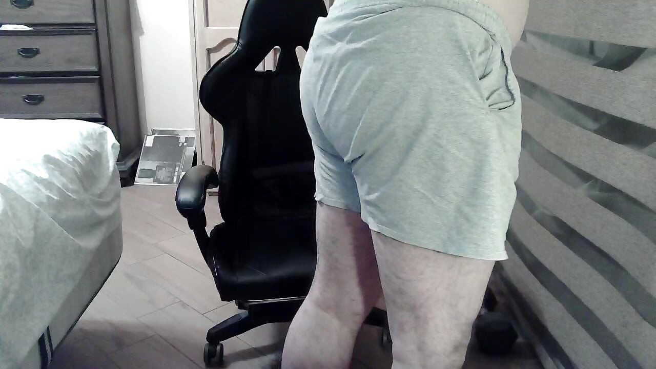 Hot camboy works his legs and nipples