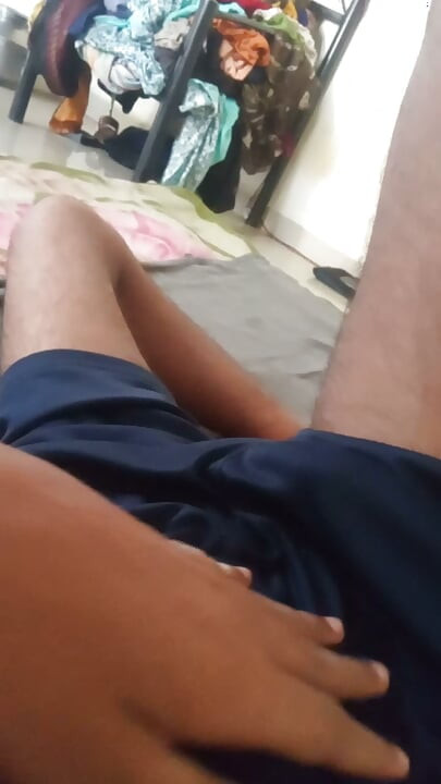 在家裡移動肉棒