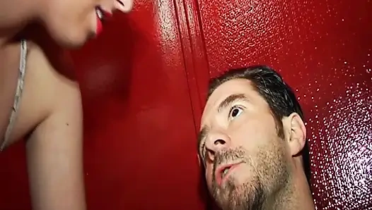 Dieses französische amateur-schätzchen tut alles, um ihn zum kommen zu bringen