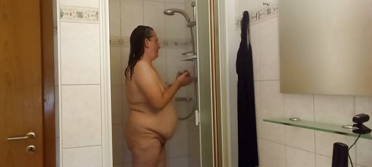 Fat BBW shows her natural body in the shower – Part 3