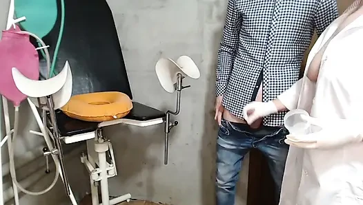 Perawat Dewasa Super Panas Membuatku Cum