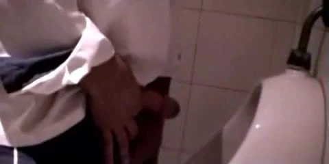 Str8 daddy playing in gas station bathroom