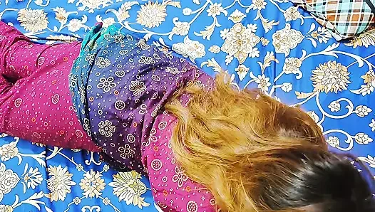 Sloppy Blowjob and Hardcore Fucked Desi Indian Village Bhai ko Lund dia Fast sex load Moaning