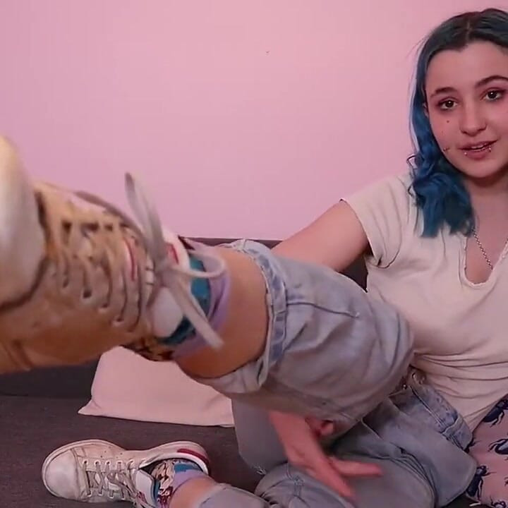 Tw Fod Fetish Ydmygelse Dominans Jeg ved, at du ikke er dårlig på mine onlyfans, der elsker mine søde fødder... Så her er det