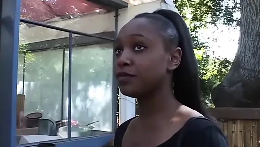 Siyah sürtük siyah canavar yarakla çığlık atıyor