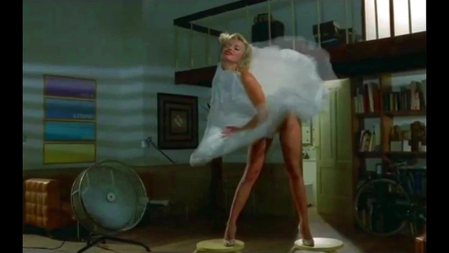 Perverted dress smelly to dry spit wraps crazy woman in wind