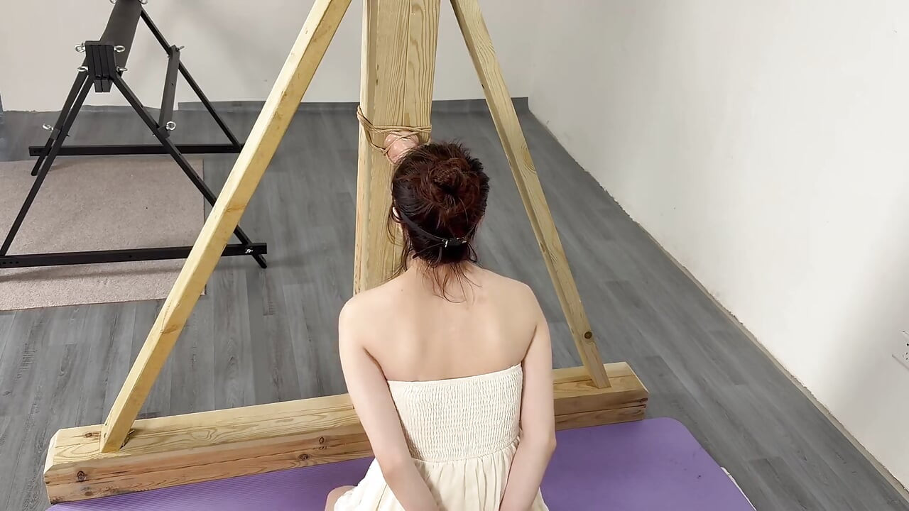 Auto boca con carne destrozada y calcetines blancos y masturbación