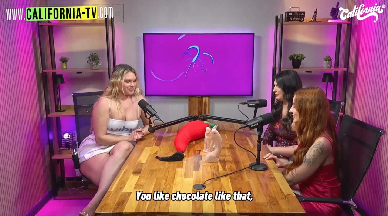 NAUGHTY BLONDE GIVES BLOWJOB CLASS