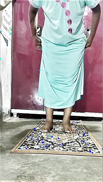 DESI VILLAGE GIRL OPEN PUSSY