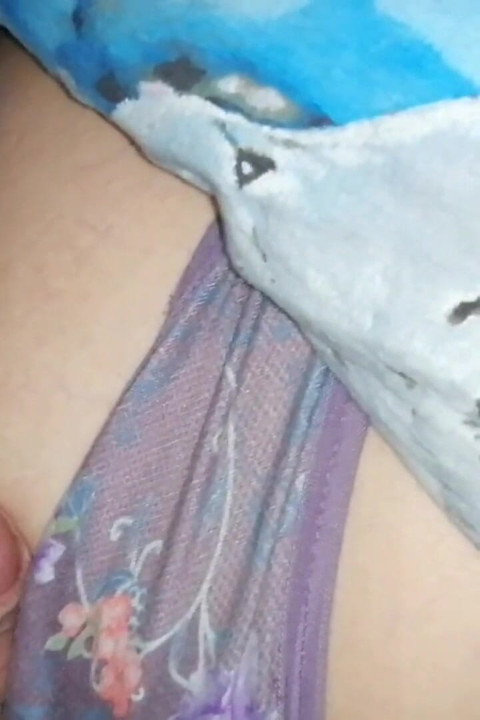 I Secretly Ejaculated on My Stepsister's Ass!