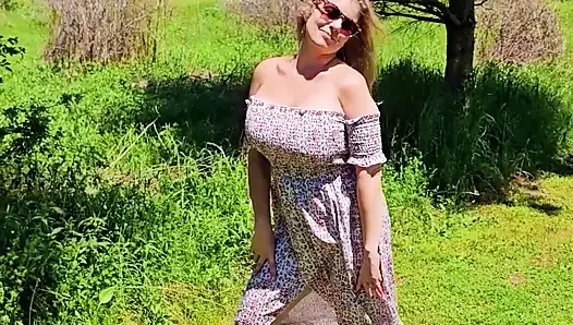 Zusammenstellung von Mami-Clips, die von ihrer OnlyFan Seite veröffentlicht werden