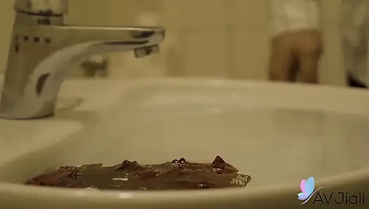 Jinbaona Rents an Apartment with a Lovely Ghost Who Gives Blowjobs