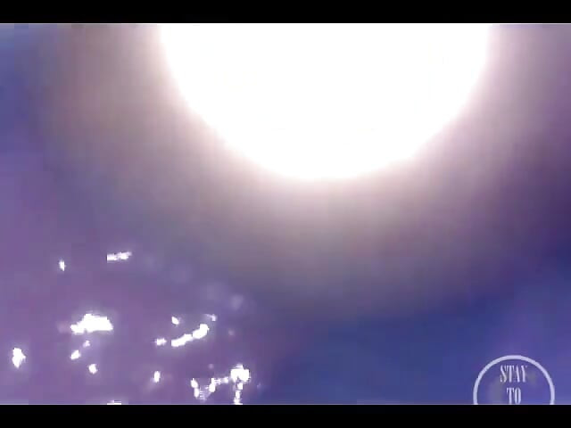 POV: 中にいる間に私のお尻を泡だて器で吸い上げてください!