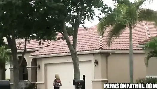 Pervs on Patrol - Fit Blonde Victoria Wilde Loves Post Workout Dicking