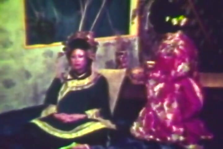 Vintage, geisha fantastique, classique avec une déesse asiatique rétro