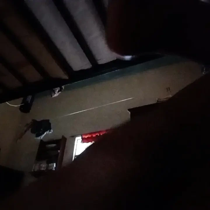 对不起，我没开灯