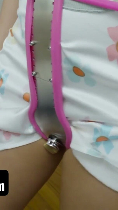 의붓형제 POV에게 오르가즘을 느끼는 핫한 금발 십대 의붓여동생 - Sis가 나를 사랑해 | 클립 1
