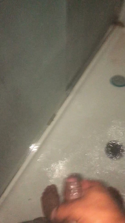 淋浴自慰时间