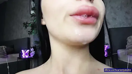 ScarlettJakobs Has the Kind of Charm and French Kisses That Keep You Watching