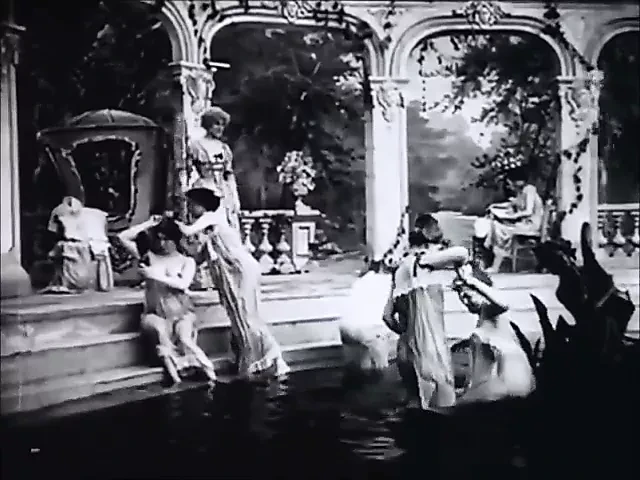 Vintage loops 1900-1909