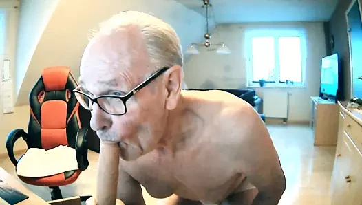 nackt