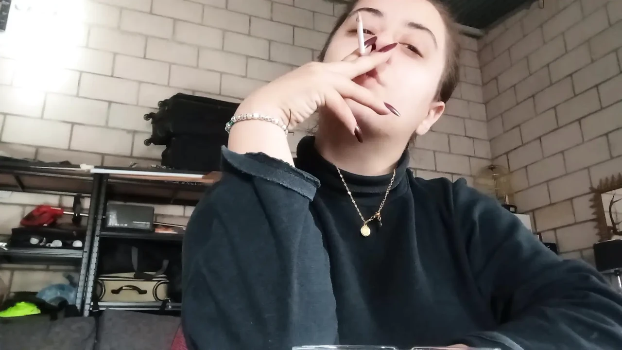PAWG Girl Smoking Slim Cigarette