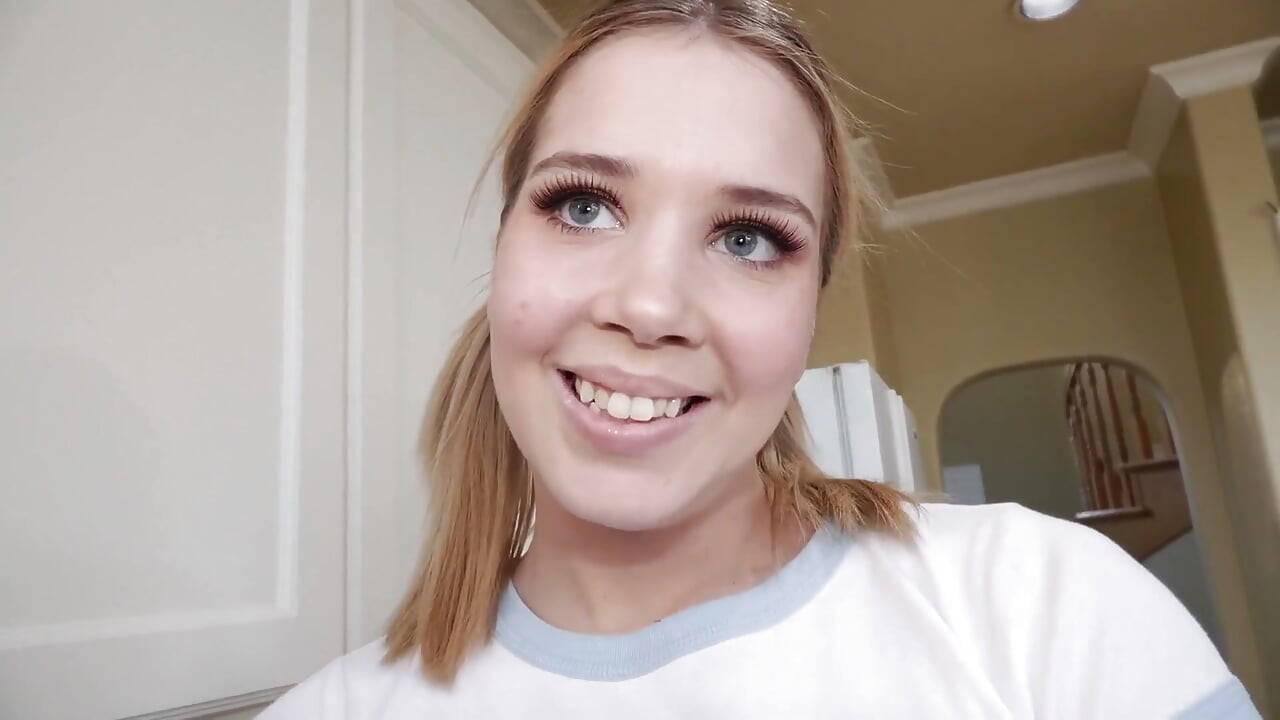 Sophia Sterling Rims Stepdad's Ass