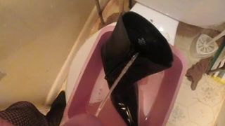 Pissing Sexy Booties fm MrMessyshoes pt 5
