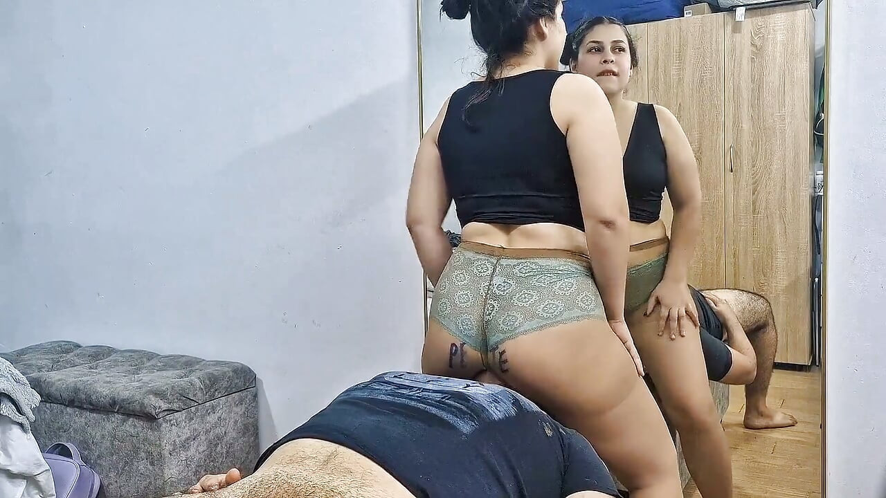 mere ke ankur ko chaato aur mujhe tumhare chehre par baithne do