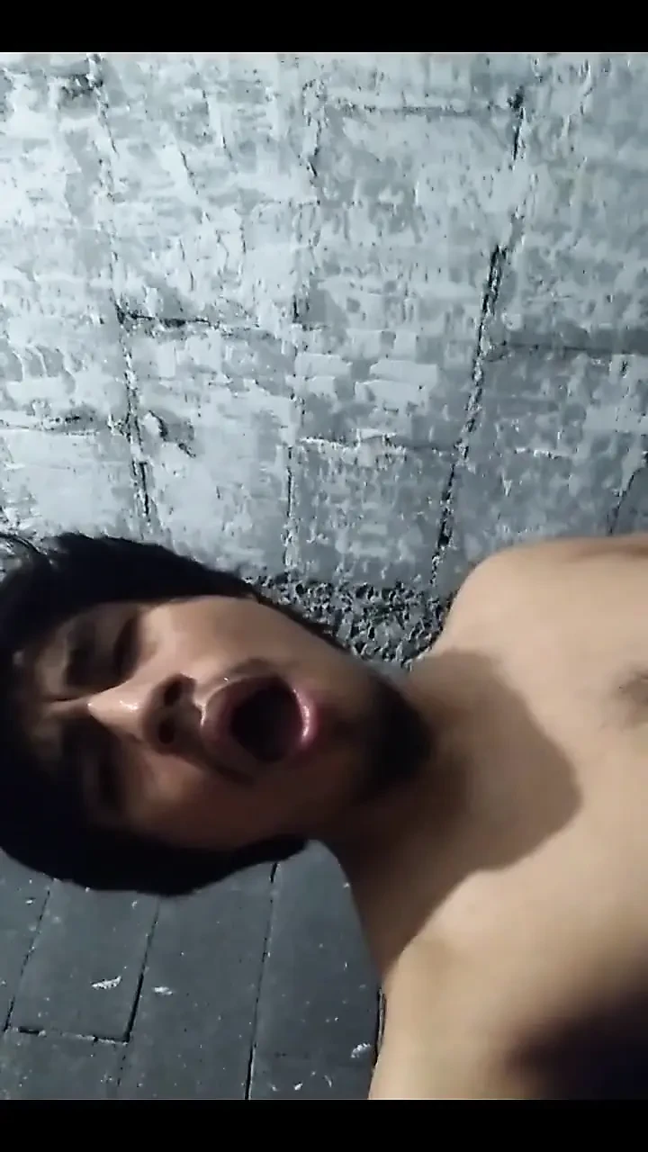 Eu amo me aquecer com minha mão