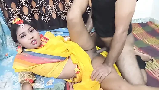 Sexy_Toma Hint Bangla'sı güzel deshi sıcak bhabhi ko neredeyse vajinasını sevmiyor, erkeklerin tadını çıkarıyor seks videosu.