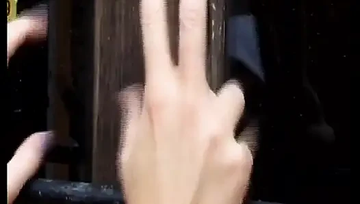 Esmer Alman orta yaşlı seksi hatun iki kadın bir erkek fetişi üçlü grup sekste sikiliyor