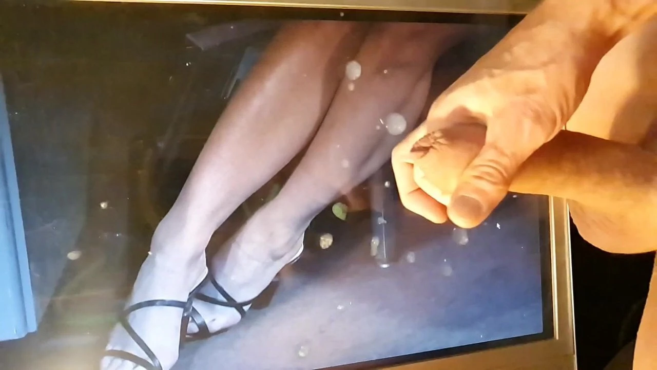 Lena piedi sexy sborra omaggio al rallentatore