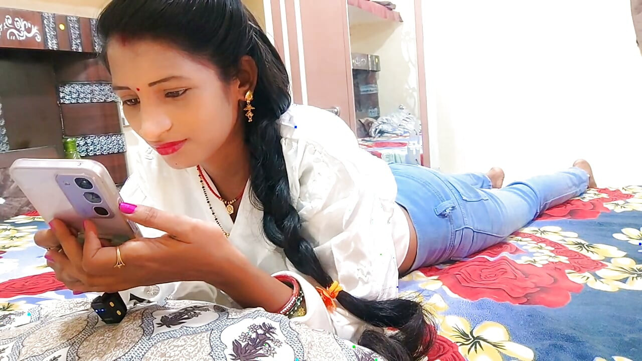 Indian desi bhabhi ke sath geme khel liya sex video hindi audio