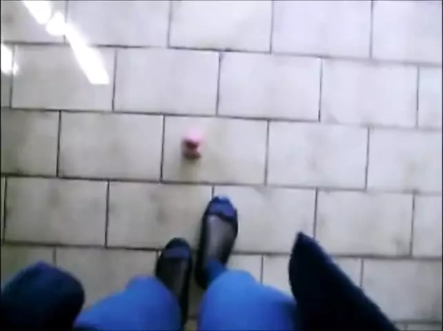 Sega con le scarpe da balletto - piedi in nylon