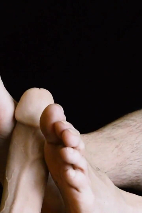 Hot Foot Job with Dirty Talk