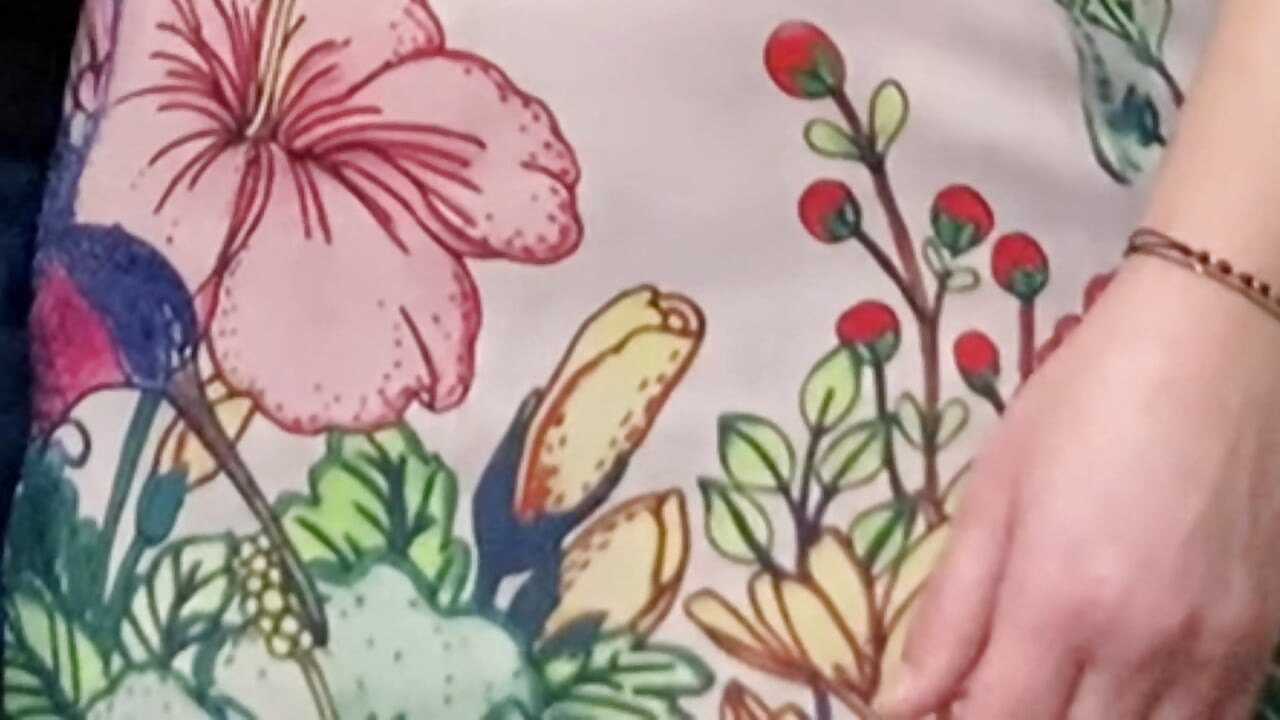 リアル・ストレンジャーがサブウェイで完璧なピンクのアソコを擦る