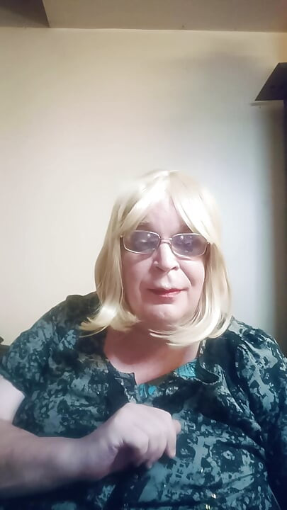 September 2026 VLOG - Chewing the fat whilst smoking a cigar