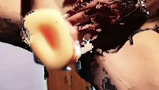 Oyuncağım beni orgazma ulaştırıyor