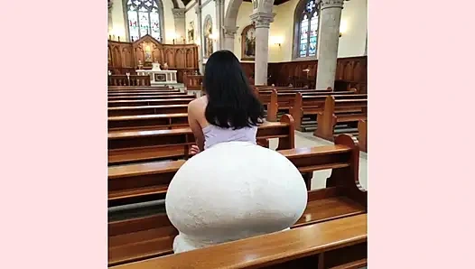 Pantat gereja berdoa