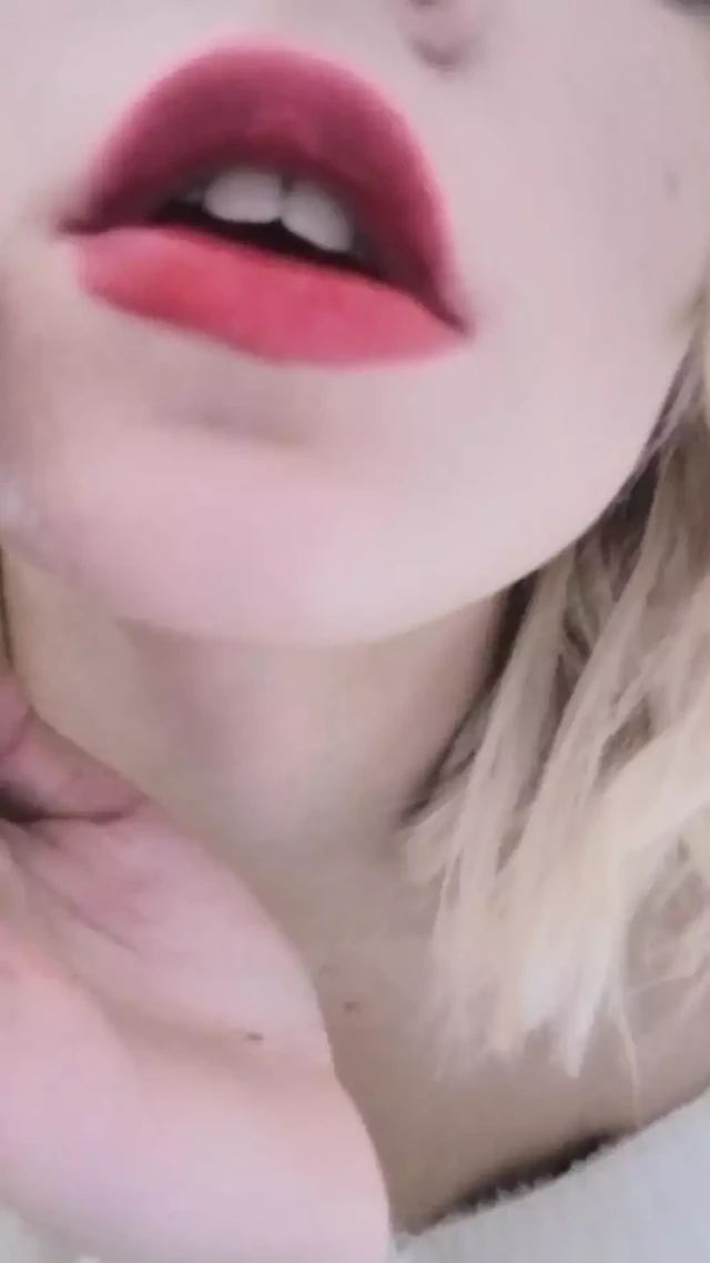 Daytime Charming Cute Homemade Striptease