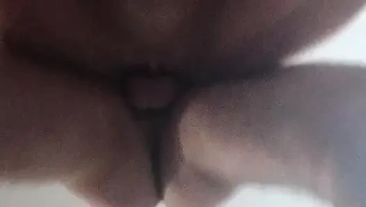 Olgun ve seksi kadın otelde sert sikiliyor