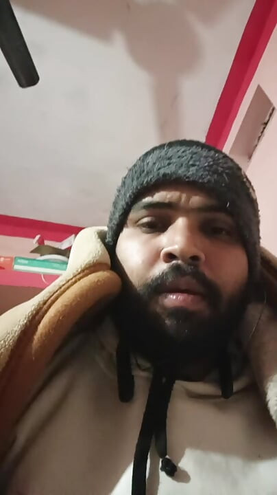 Slowly masterbating on bed during midnight time