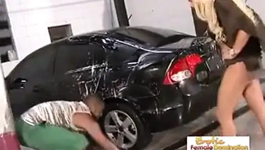Customer gets her asshole fucked hard on her car at the carwash