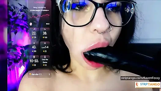 Ravenfoxxy güzel ve baştan çıkarıcı görünüyor